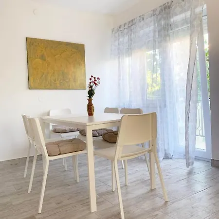 Gardenview - New! Krk Town