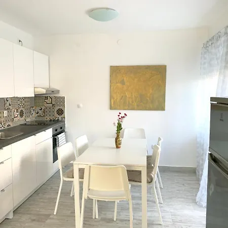 Gardenview - New! Krk Town