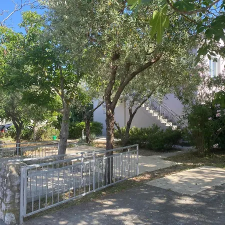 Gardenview - New! Apartment *